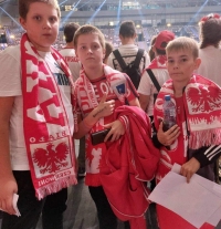 Wyjazd uczniów Szkoły Podstawowej w Bodzewie i w Piaskach na mecz piłki siatkowej do Łodzi.