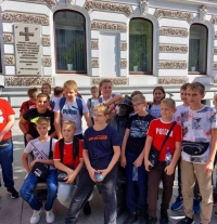 Wyjazd uczniów Szkoły Podstawowej w Bodzewie i w Piaskach na mecz piłki siatkowej do Łodzi.