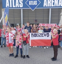 Wyjazd uczniów Szkoły Podstawowej w Bodzewie i w Piaskach na mecz piłki siatkowej do Łodzi.